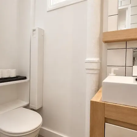 Invalides Stylish 2 Bedroom With Netflix アパート